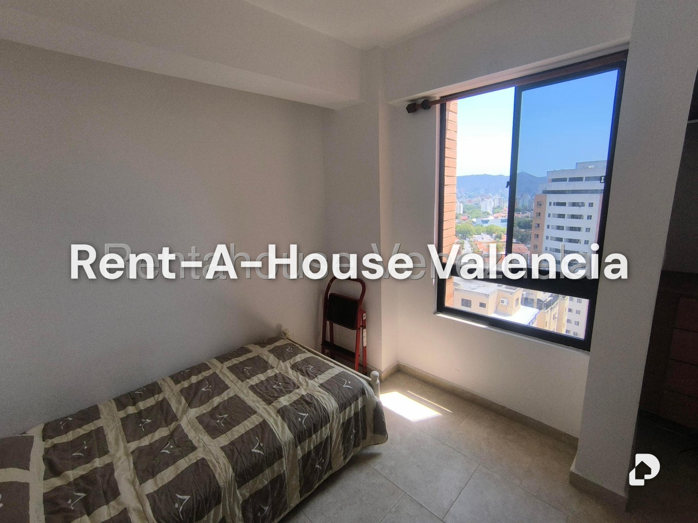 Apartamento en El Parral, Valencia – 28