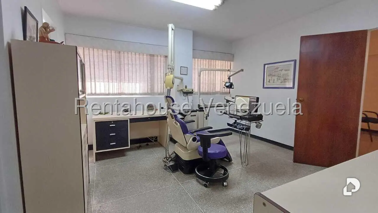 Local comercial en Parroquia San Juan, Caracas – 12