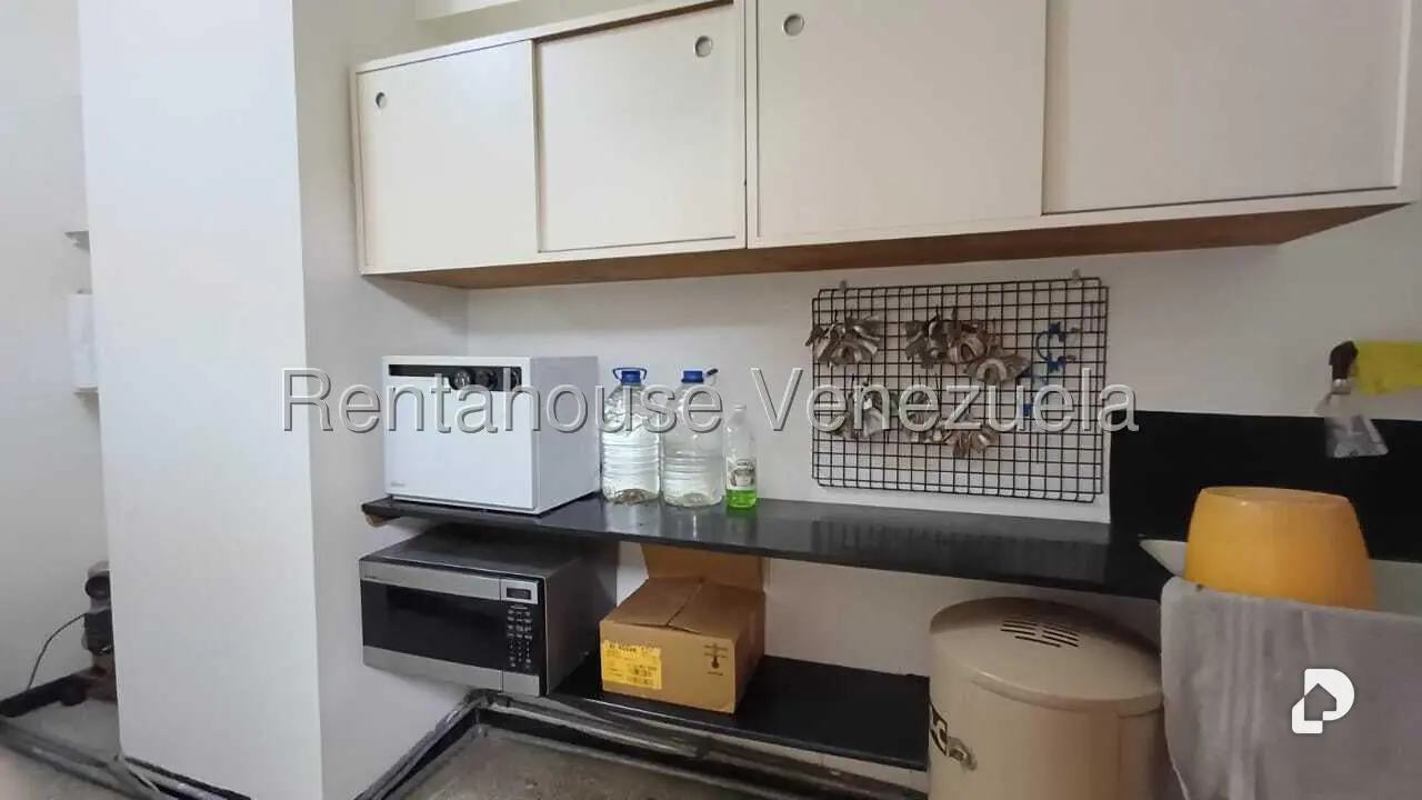 Local comercial en Parroquia San Juan, Caracas – 17