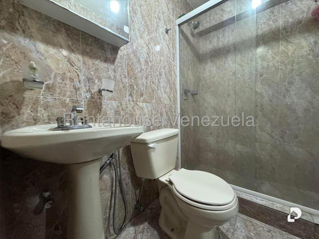 Apartamento en Santa Inés, Caracas – 10