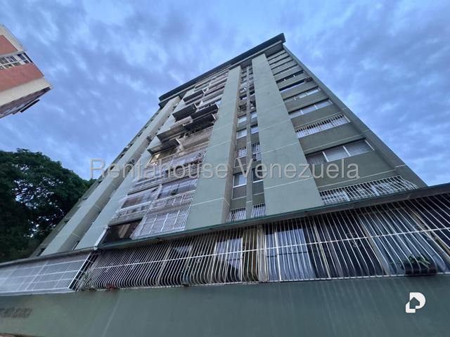 Apartamento en Santa Inés, Caracas – 1