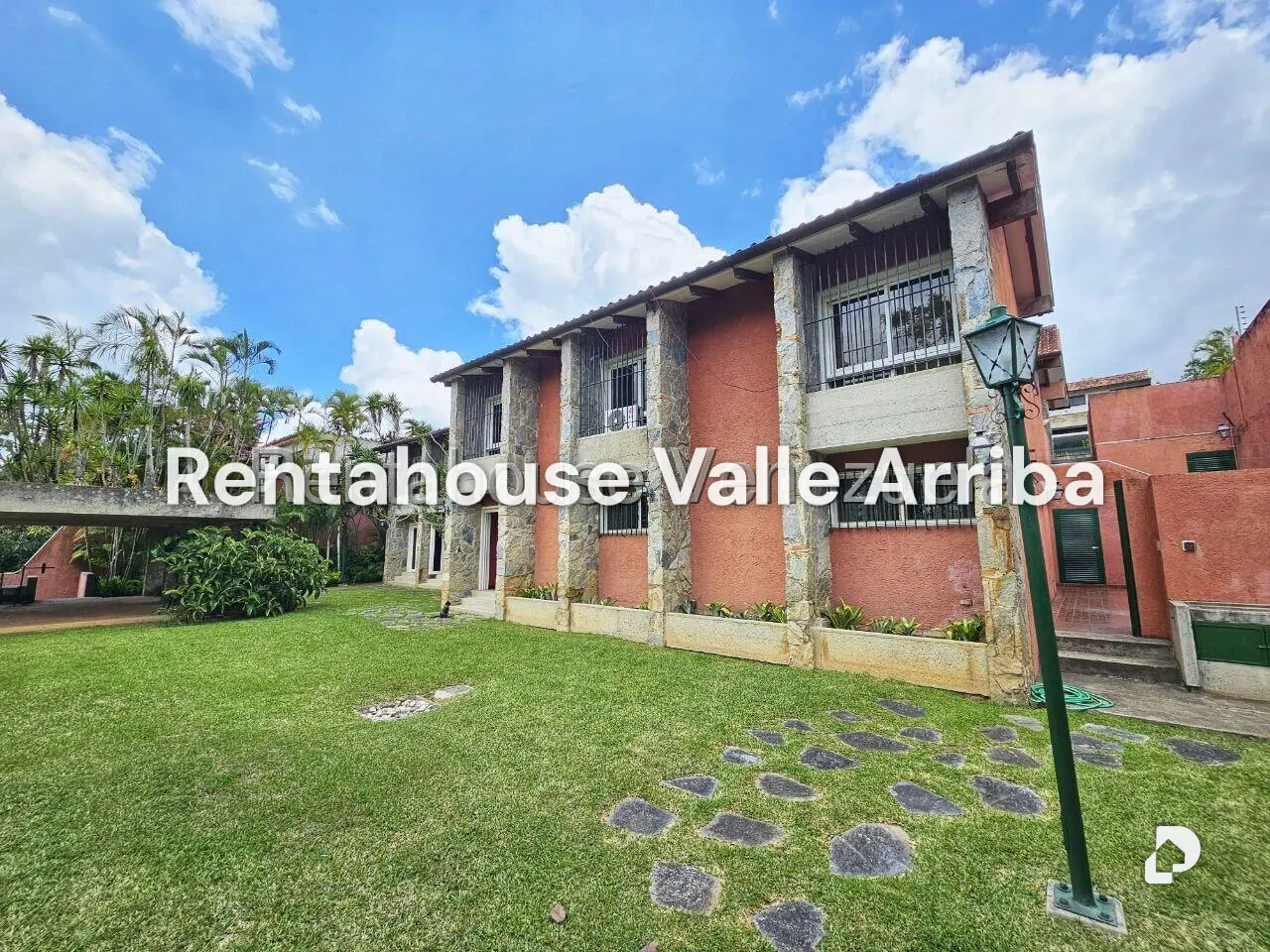 Casa en La Lagunita Country Club, Caracas – 1