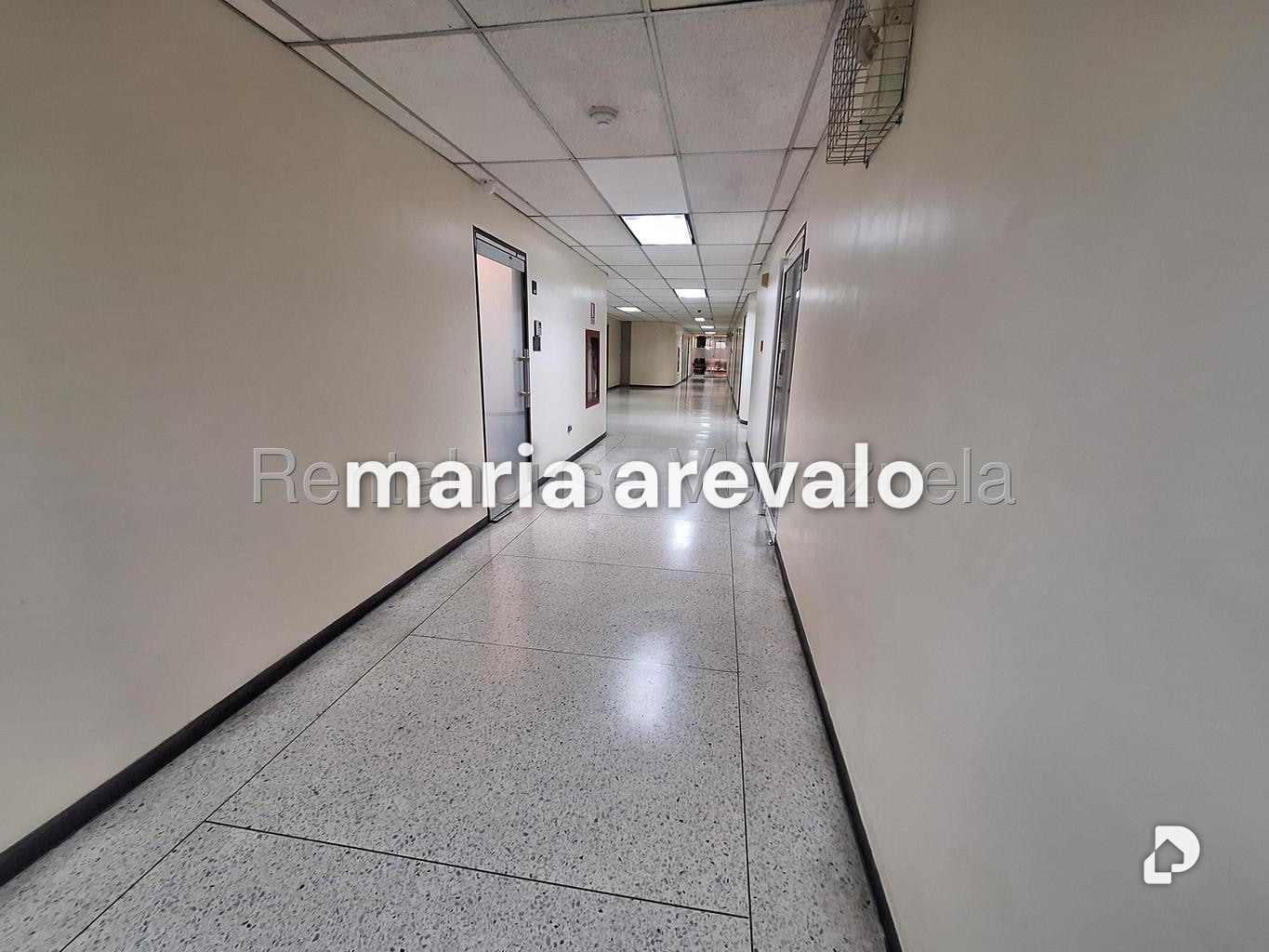 Oficina en Santa Paula, Caracas – 19