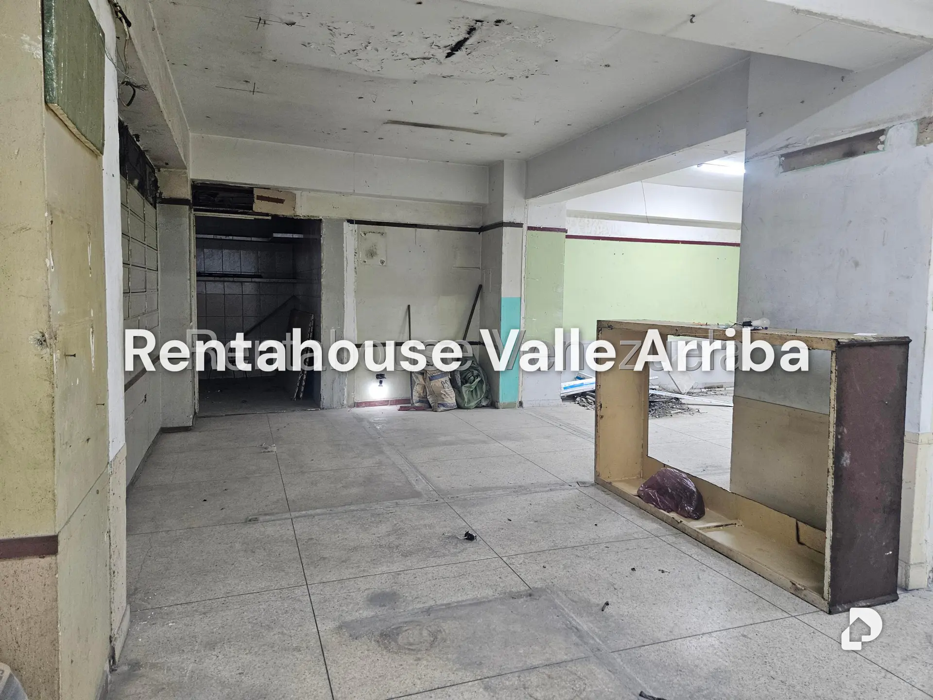 Local comercial en Parroquia Santa Rosalía, Caracas – 9