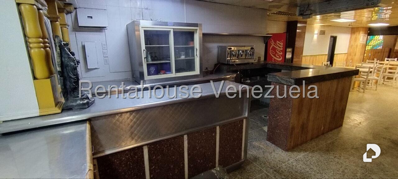 Local comercial en La Urbina, Caracas – 8