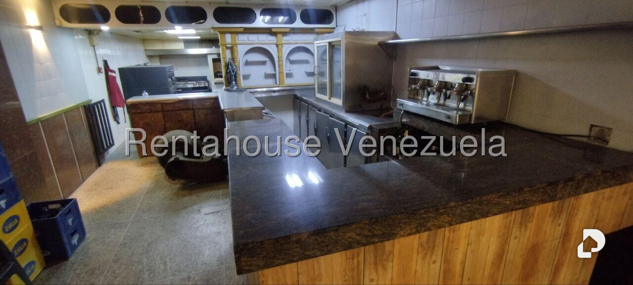 Local comercial en La Urbina, Caracas – 7