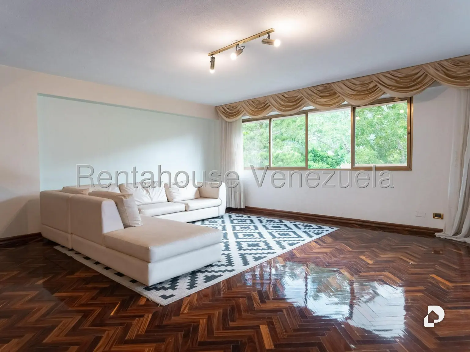 Apartamento en Petare, Caracas – 8