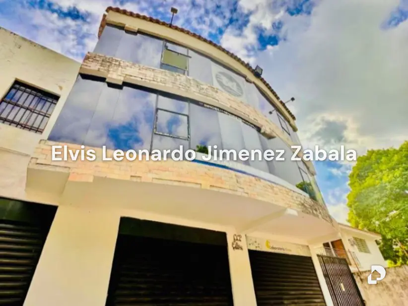 Local comercial en Parroquia Urbana San José, Valencia – 1