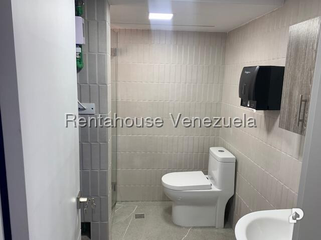 Apartamento en Los Palos Grandes, Caracas – 14