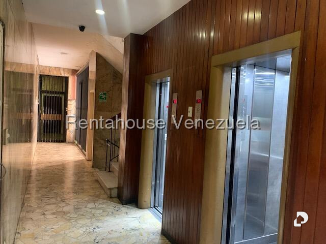 Apartamento en Los Palos Grandes, Caracas – 3