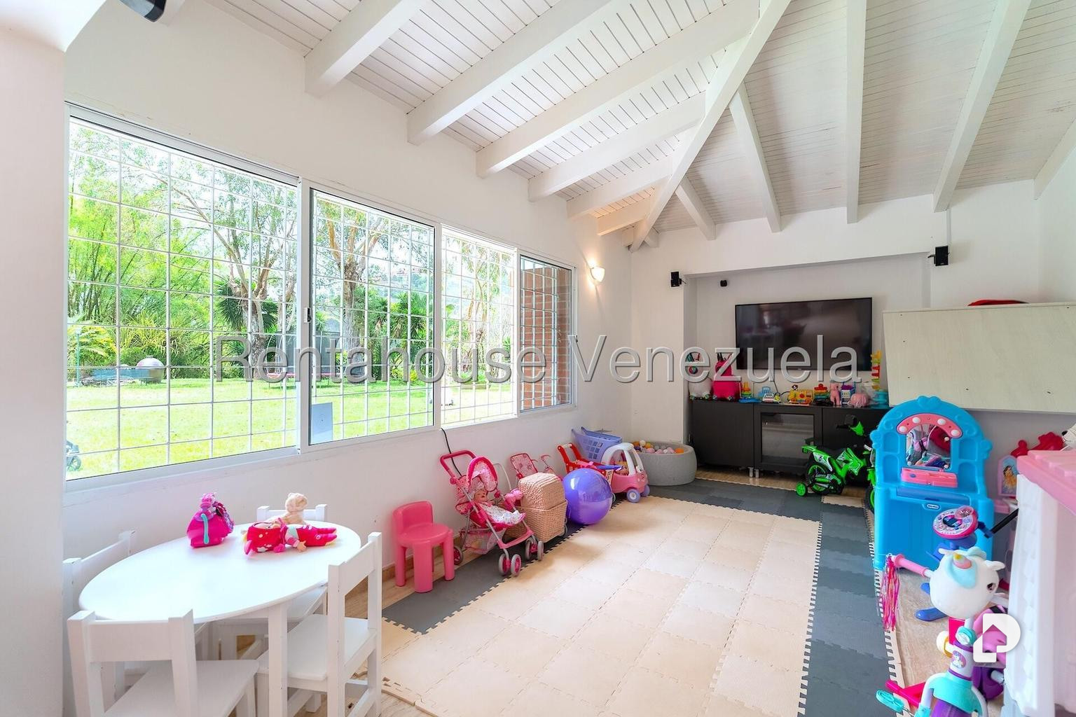 Casa en La Lagunita Country Club, Caracas