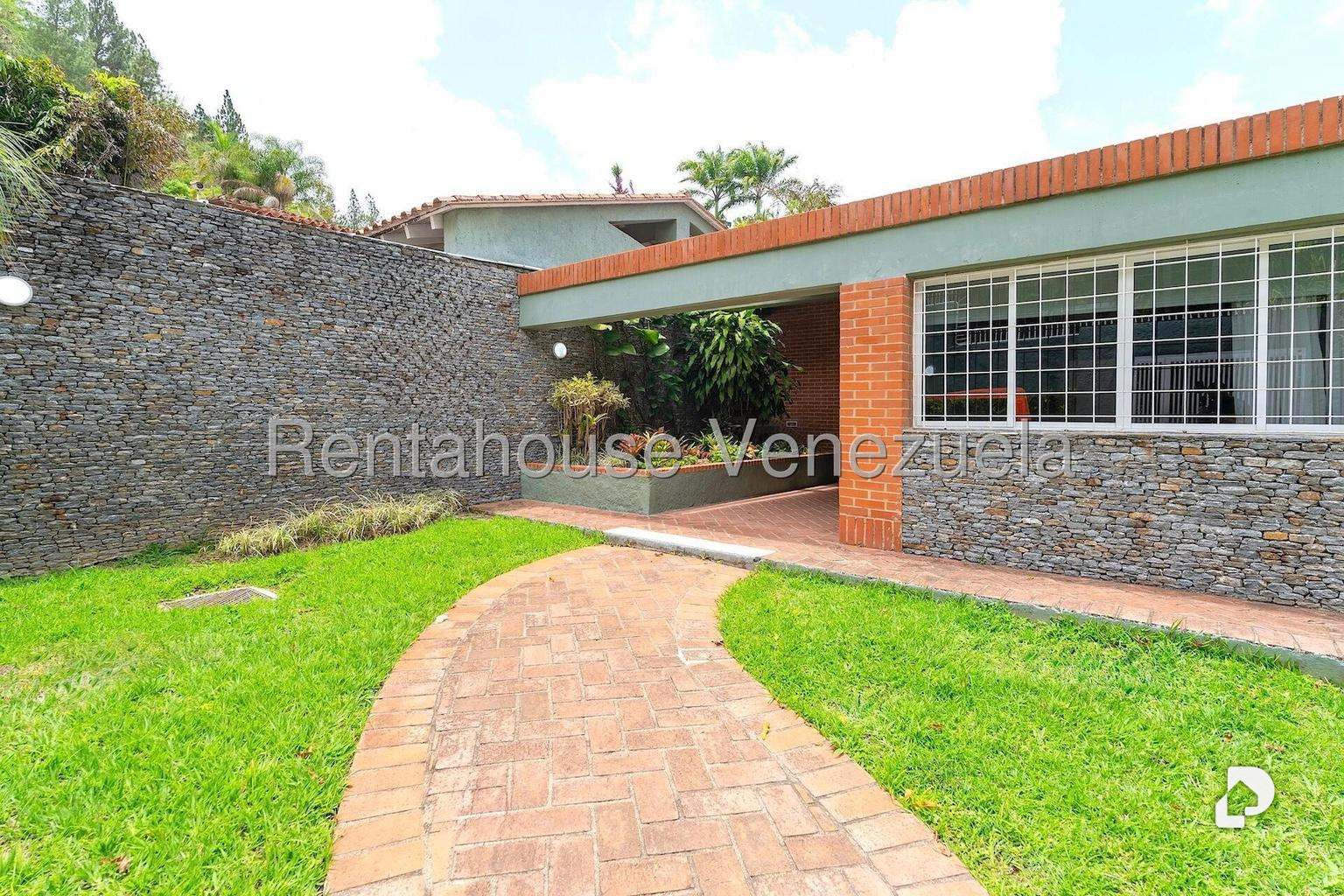 Casa en La Lagunita Country Club, Caracas