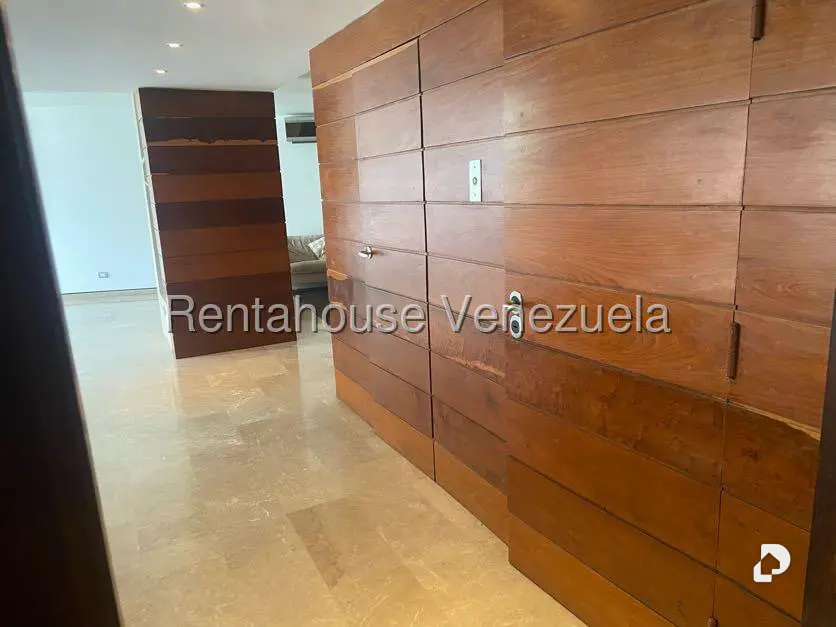 Apartamento en Lomas de Las Mercedes, Caracas – 4