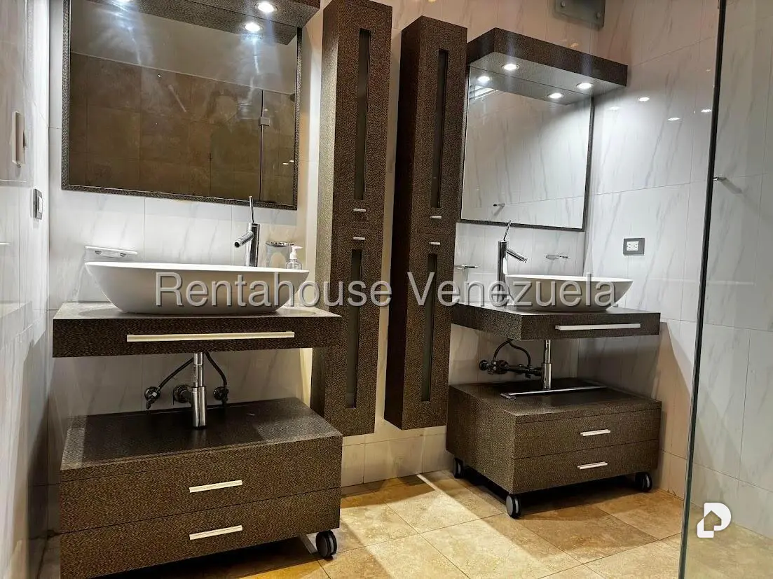 Apartamento en Lomas de Las Mercedes, Caracas – 18