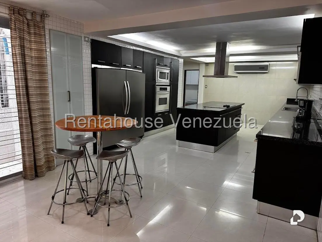 Apartamento en Lomas de Las Mercedes, Caracas – 12