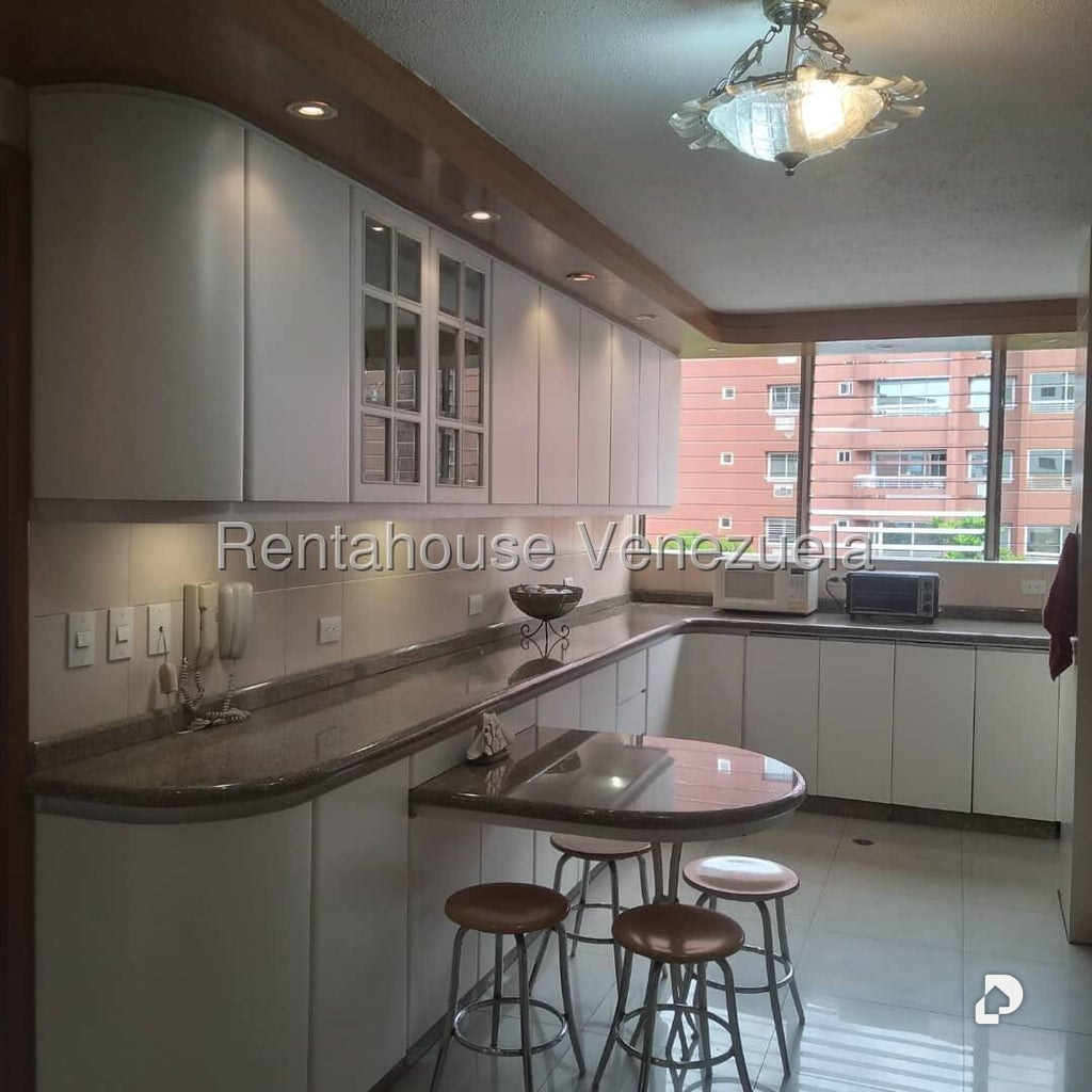 Apartamento en El Rosal, Caracas – 6