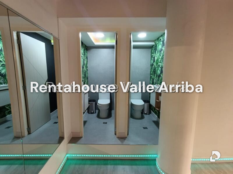 Local comercial en El Recreo, Caracas – 16