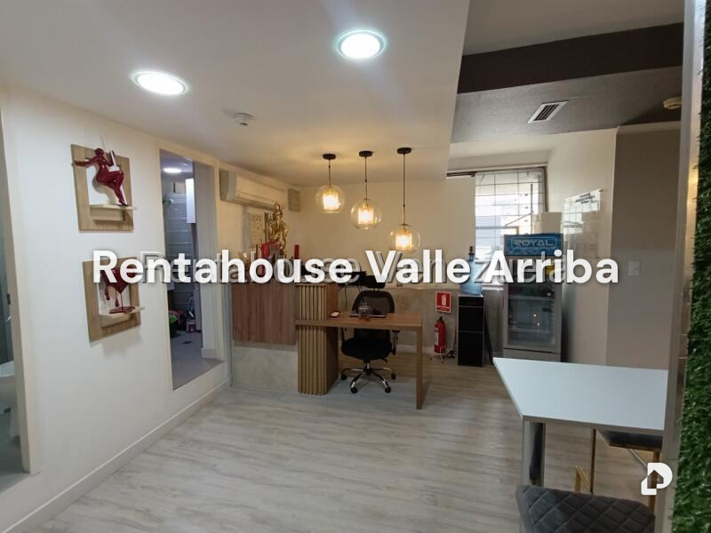 Local comercial en El Recreo, Caracas – 23