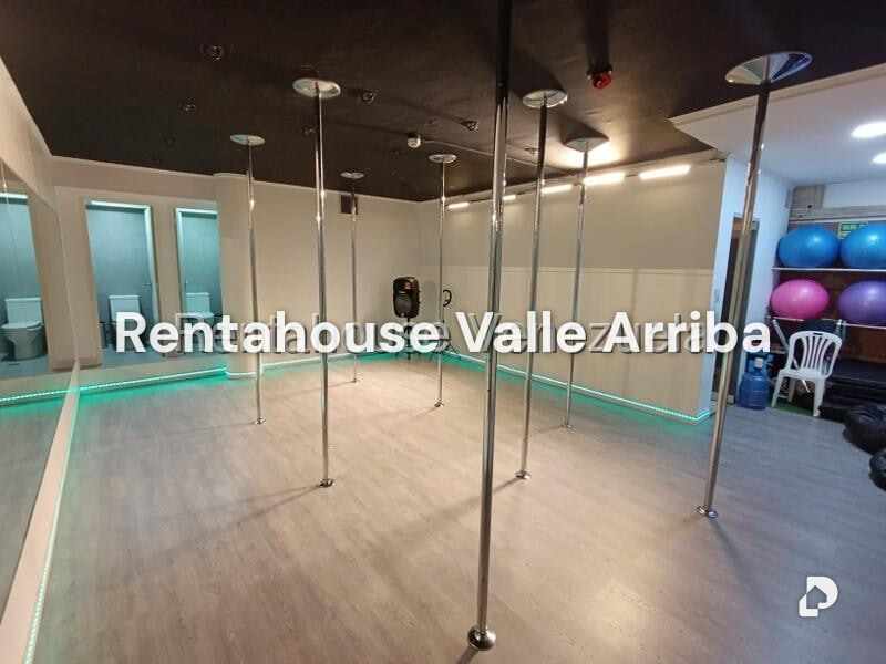 Local comercial en El Recreo, Caracas – 14