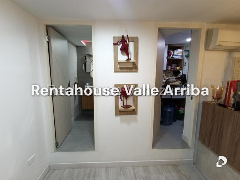Local comercial en El Recreo, Caracas – 25