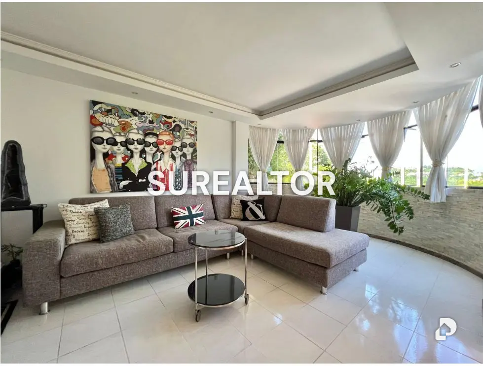 Casa en Cerro Verde, Caracas – 4