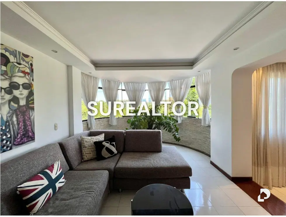 Casa en Cerro Verde, Caracas – 5