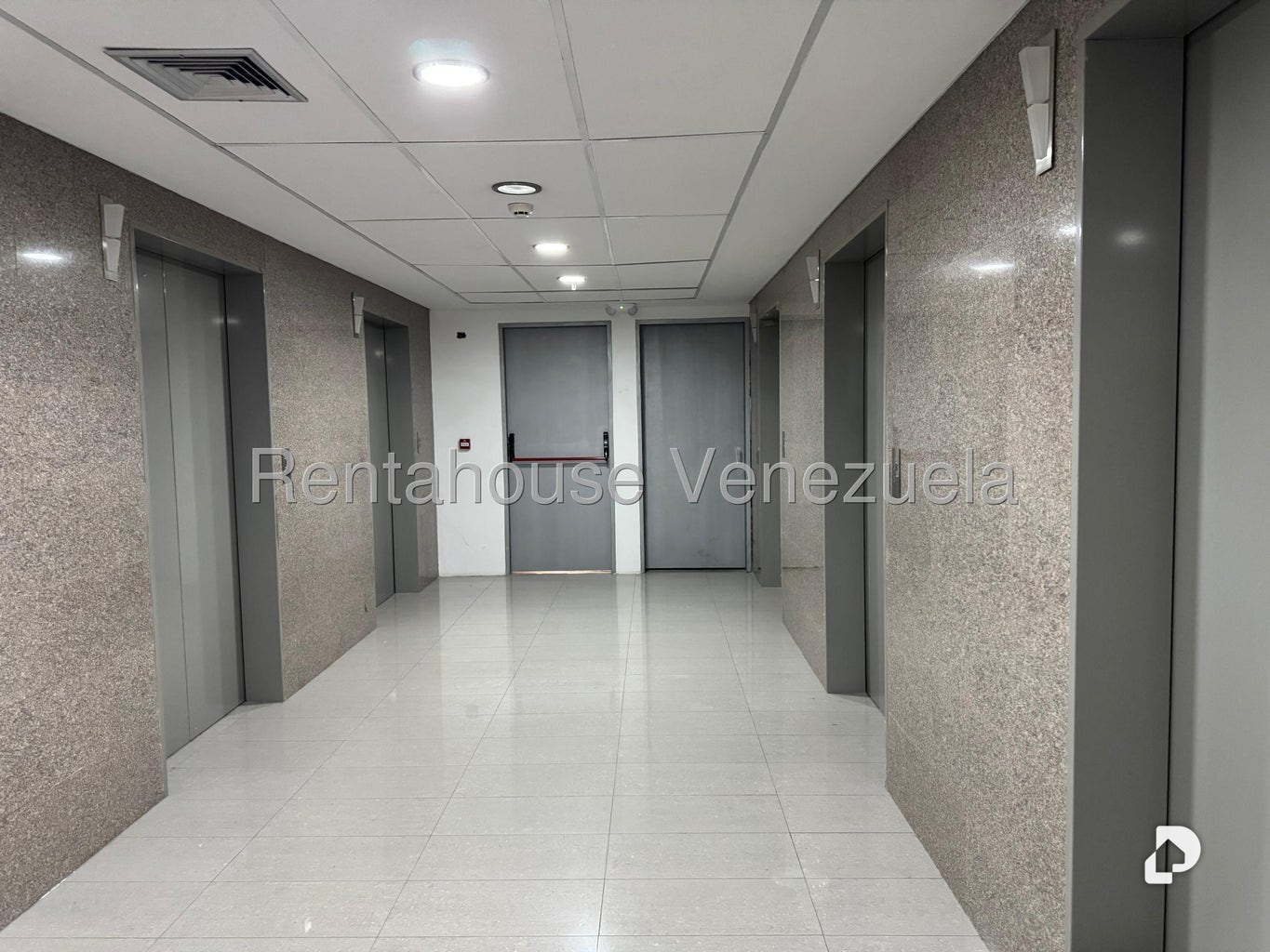 Oficina en Los Dos Caminos, Caracas – 2