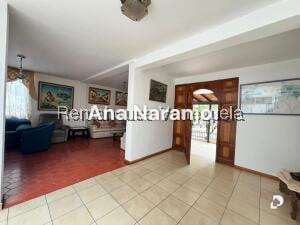 House in Prados del Este, Caracas – 12