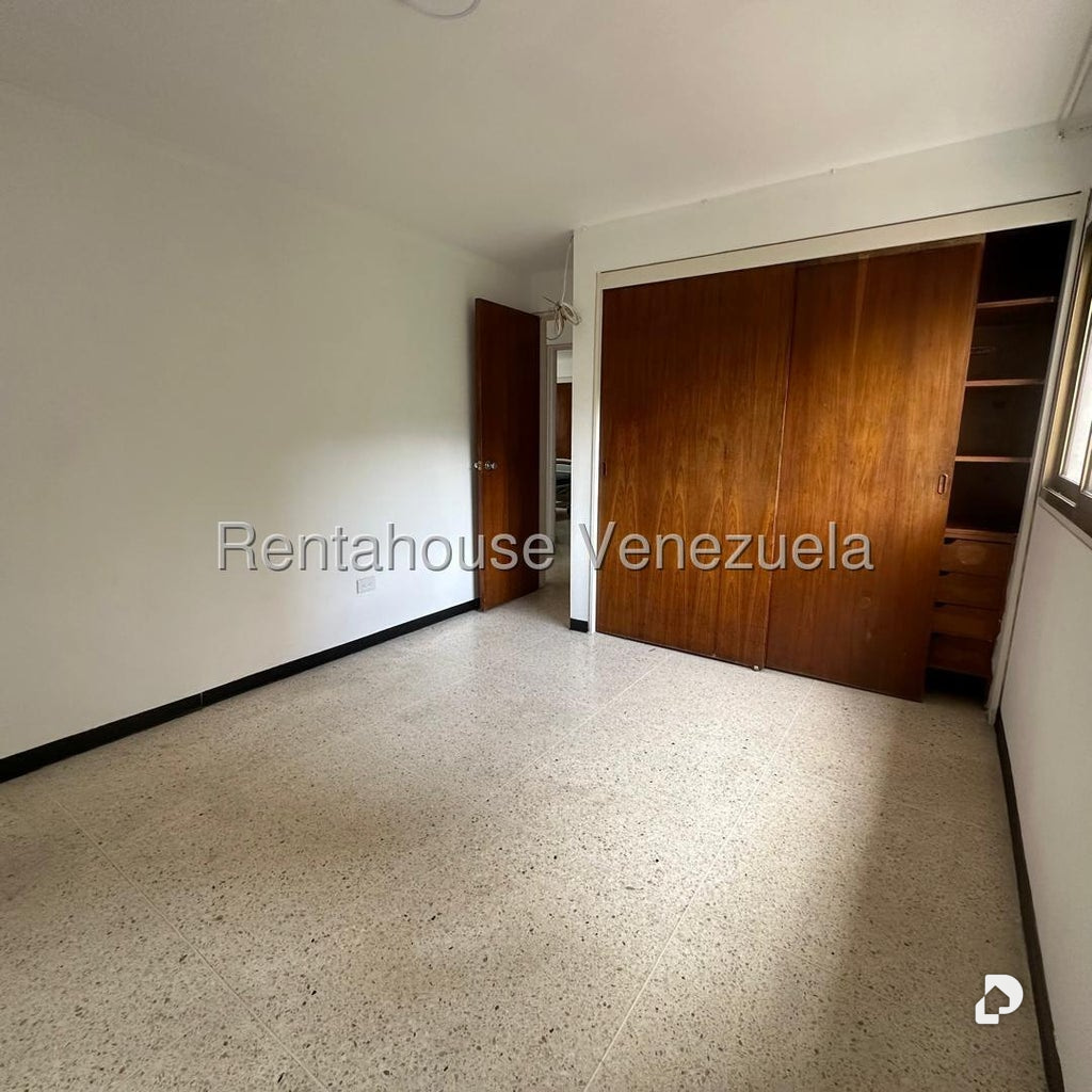 Apartamento en La Florida, Caracas – 20