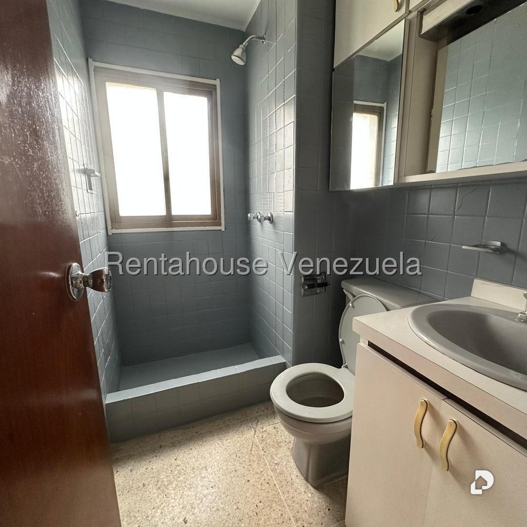 Apartamento en La Florida, Caracas – 21