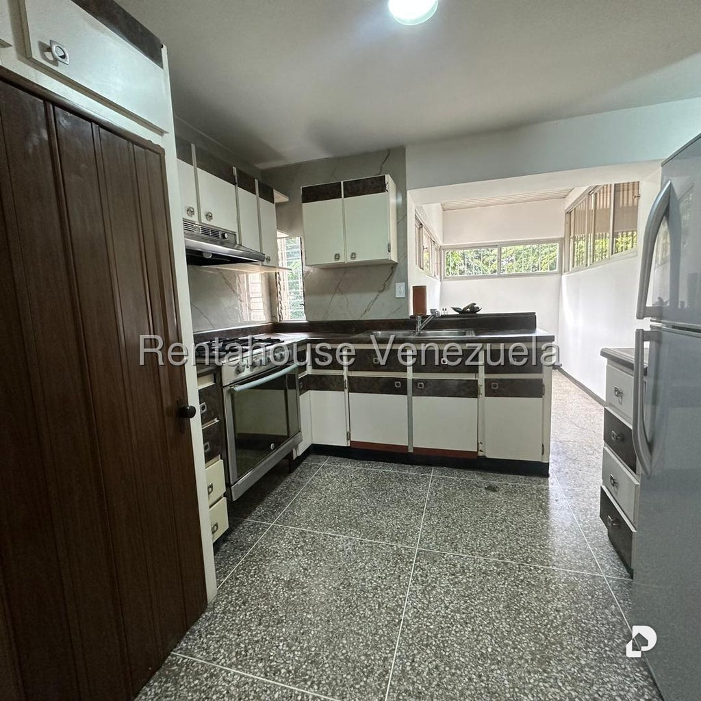 Apartamento en La Florida, Caracas – 10