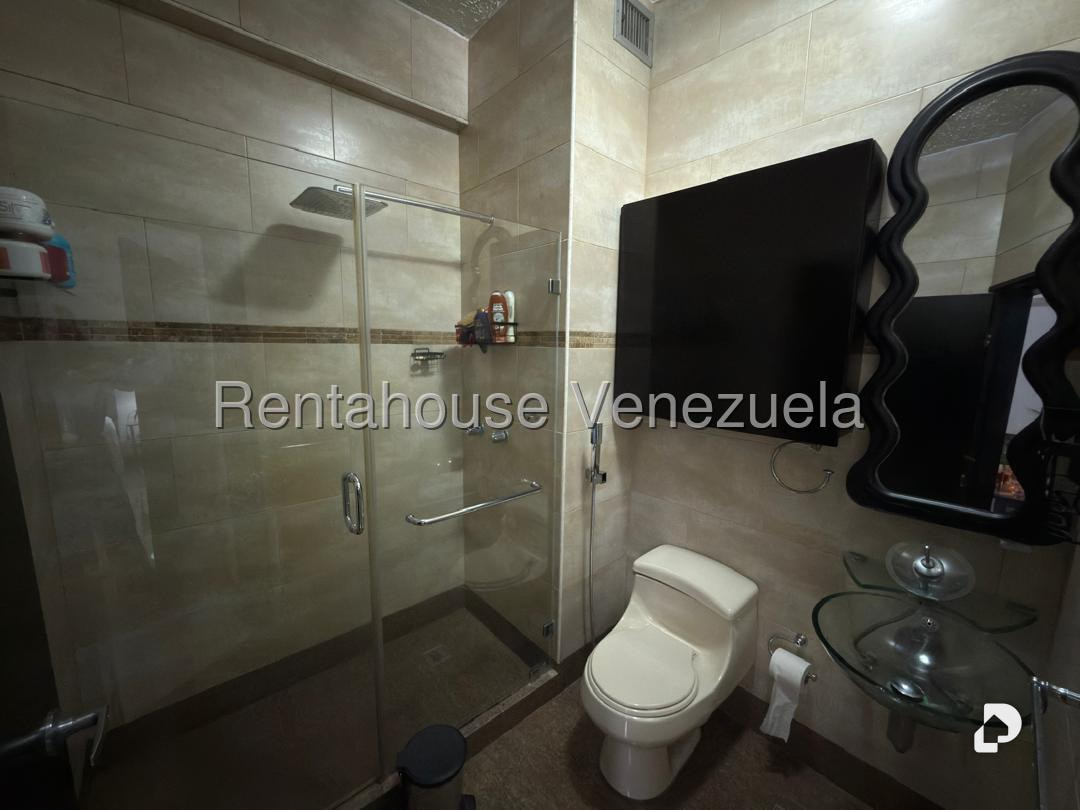 Apartamento en La Boyera, Caracas – 12