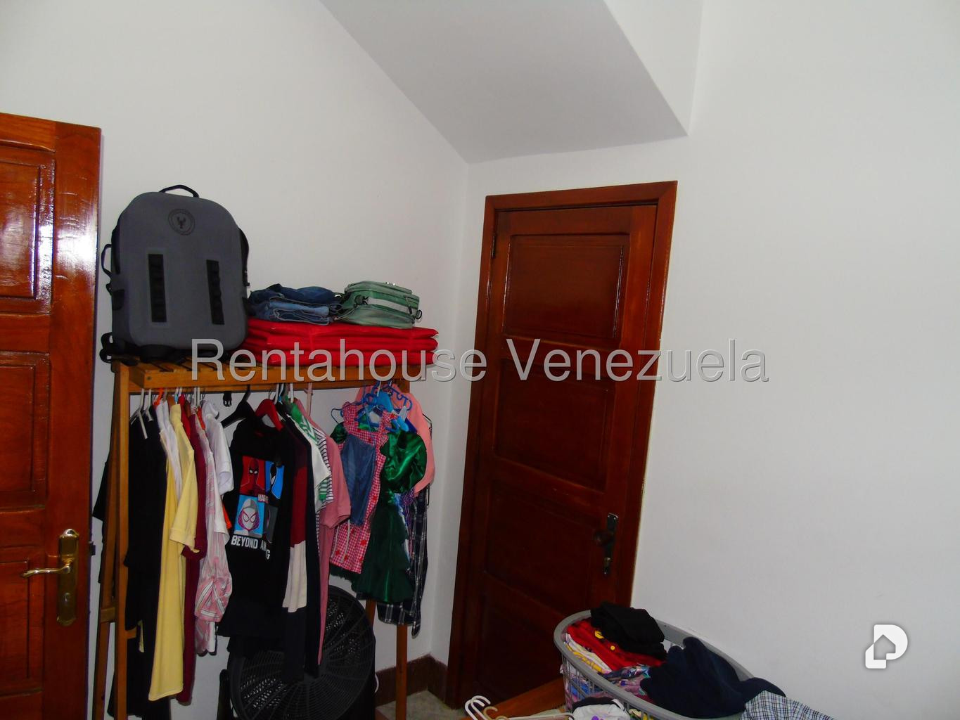 Casa en Altamira, Caracas – 30