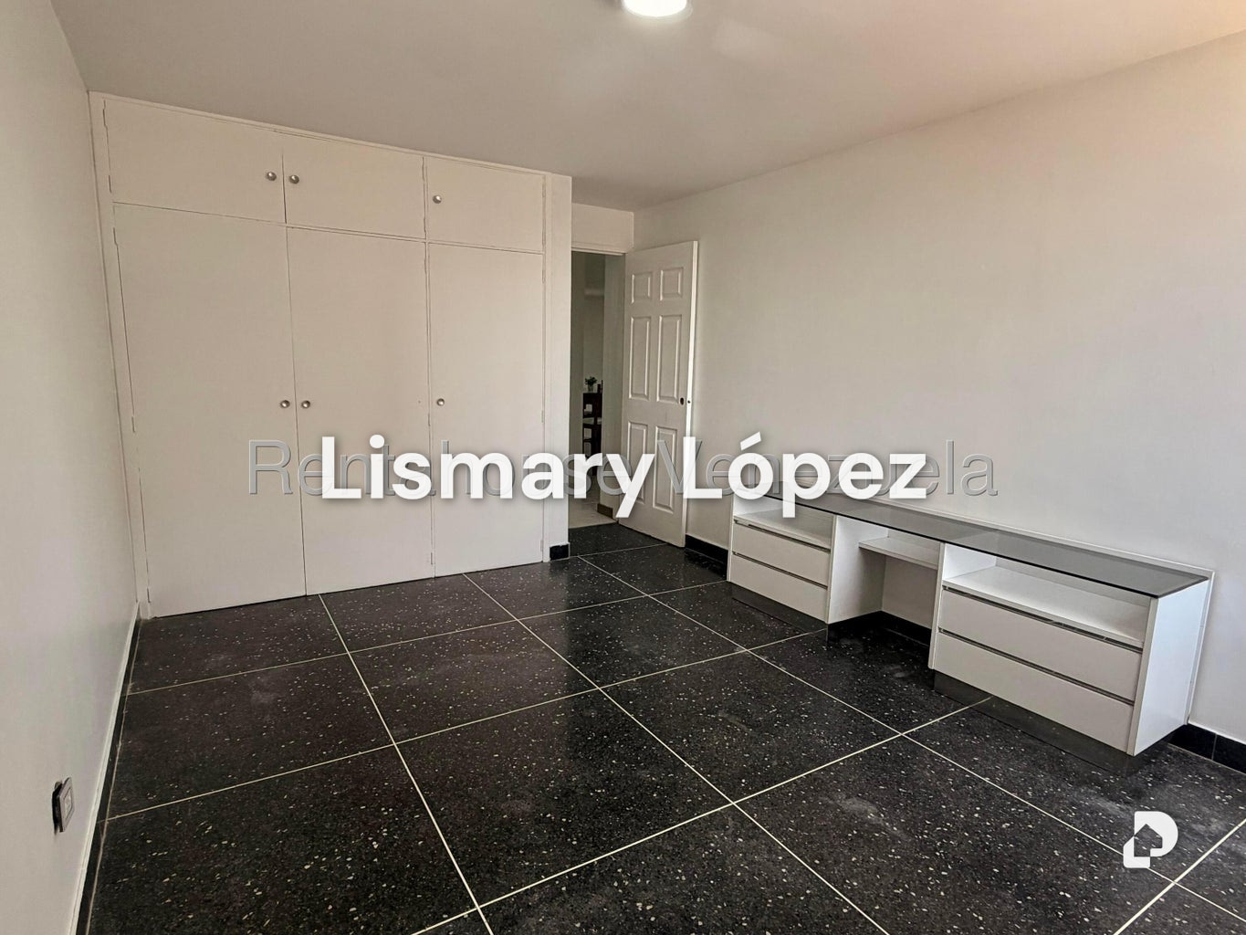 Apartamento en Sabana Grande, Caracas – 15