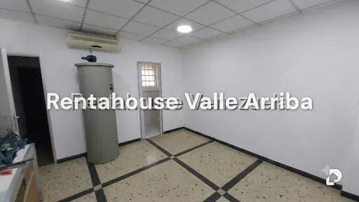 Local comercial en Vista Alegre, Caracas – 14