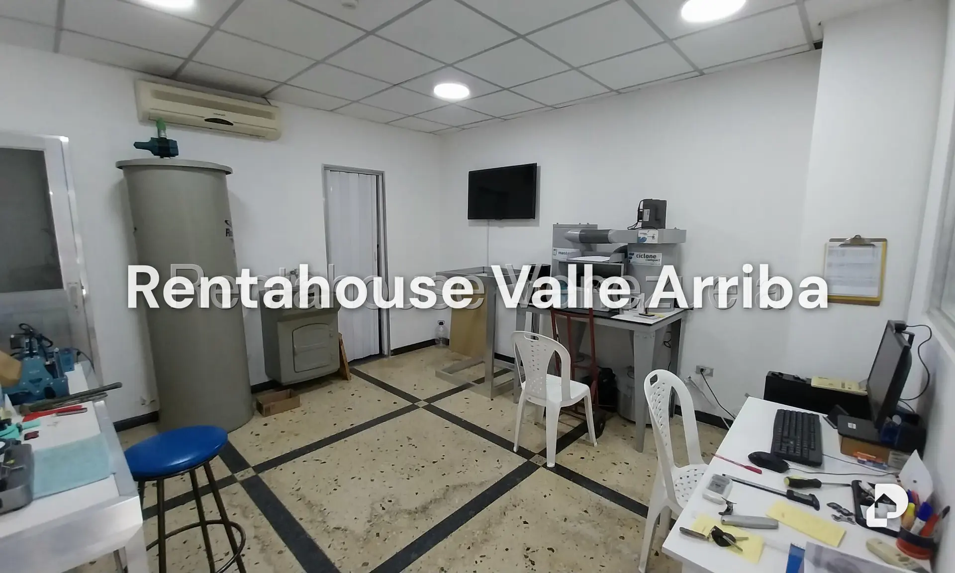 Local comercial en Vista Alegre, Caracas – 12