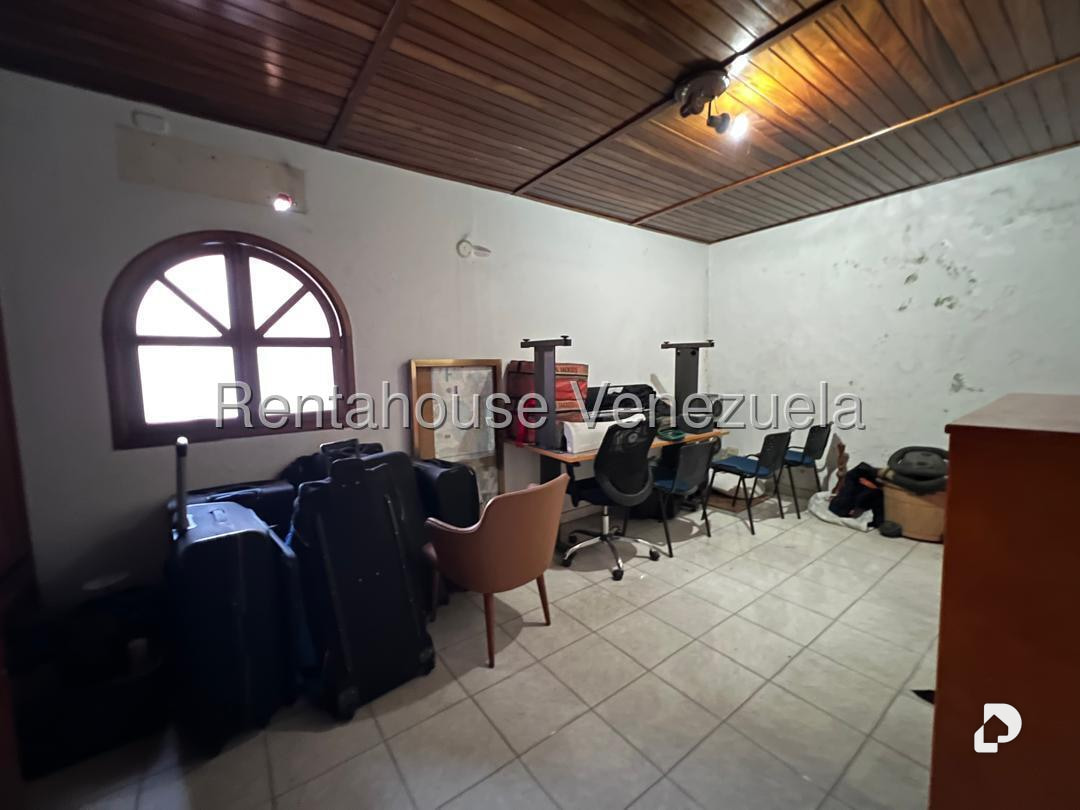Casa en Avenida Victoria, La Victoria – 14