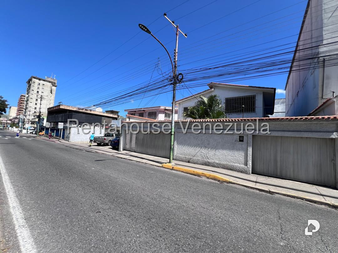 Casa en Avenida Victoria, La Victoria – 1