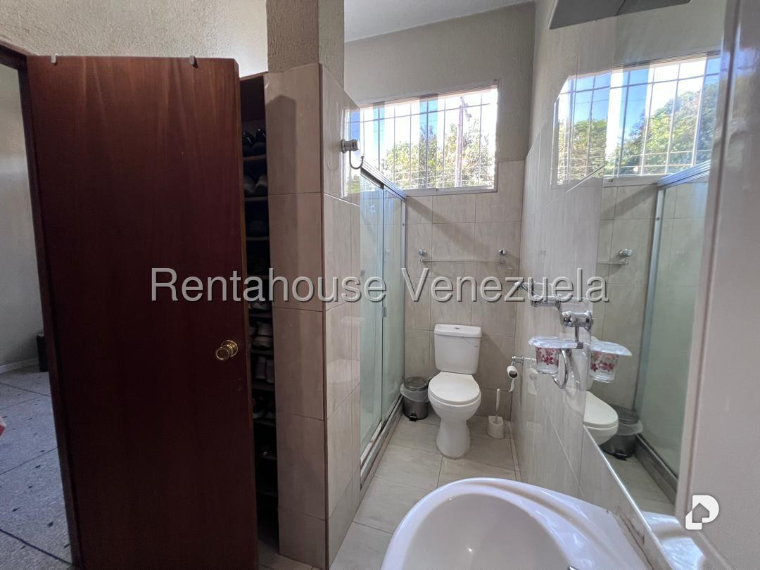 Casa en Avenida Victoria, La Victoria – 28