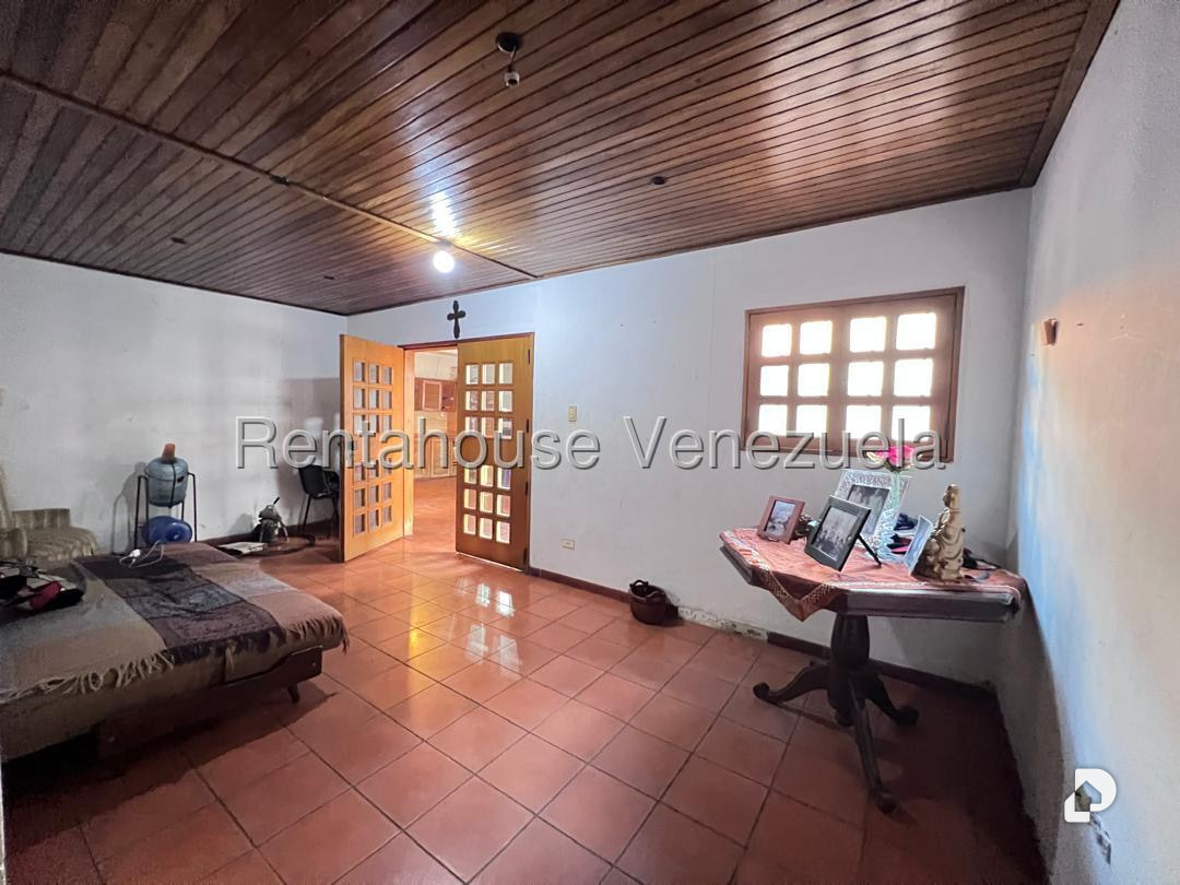 Casa en Avenida Victoria, La Victoria – 15
