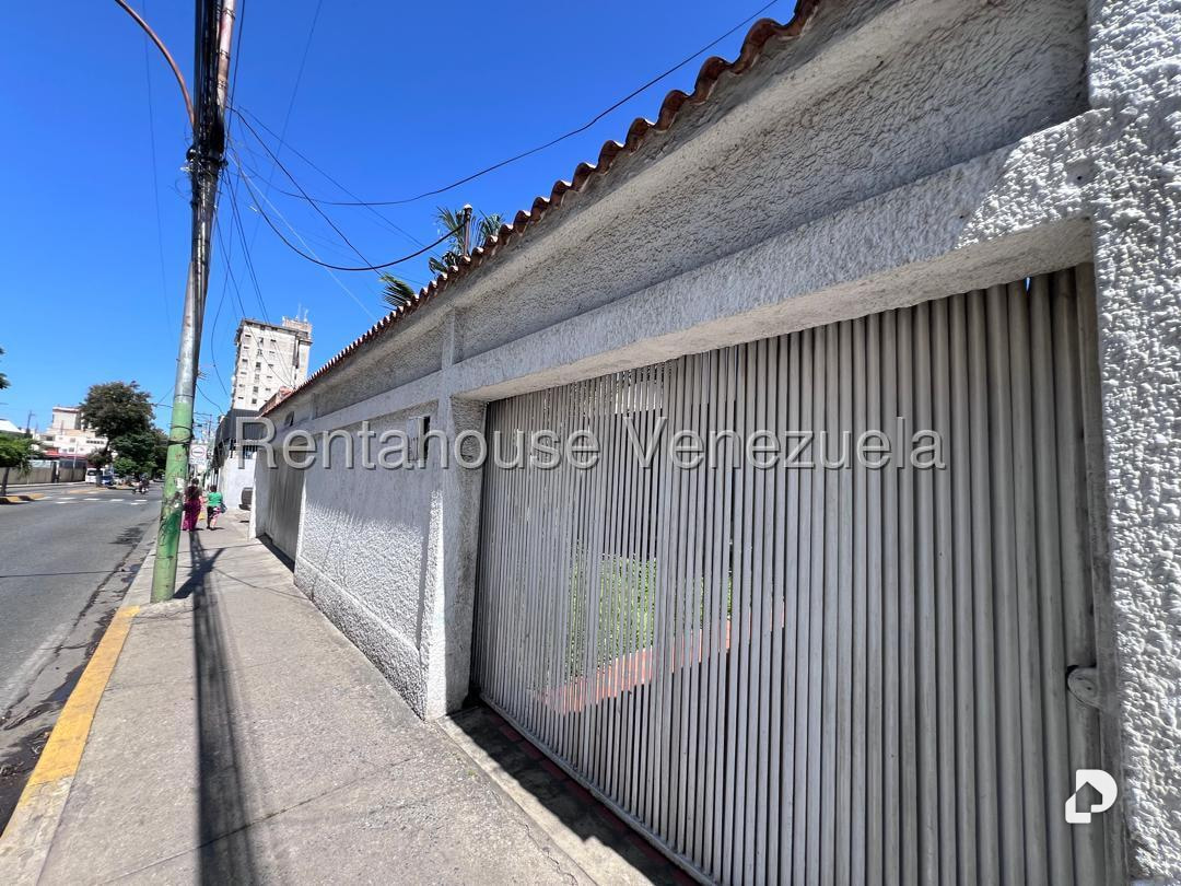 Casa en Avenida Victoria, La Victoria – 2
