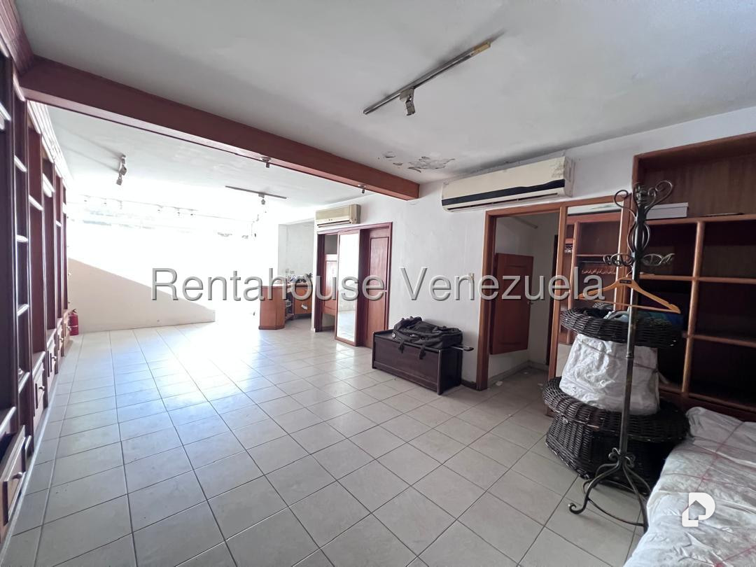 Casa en Avenida Victoria, La Victoria – 8