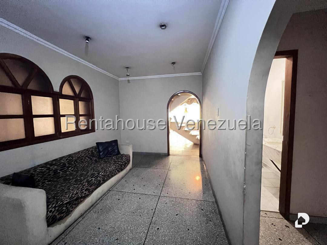 Casa en Avenida Victoria, La Victoria – 16