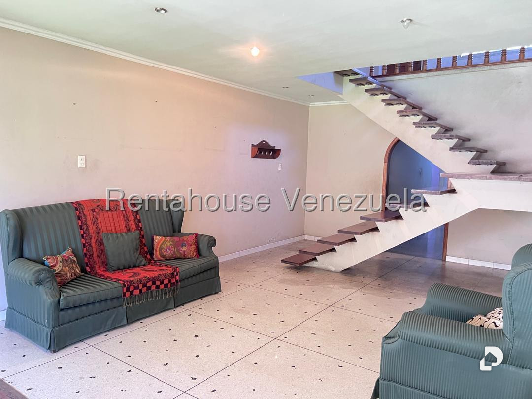 Casa en Avenida Victoria, La Victoria – 11