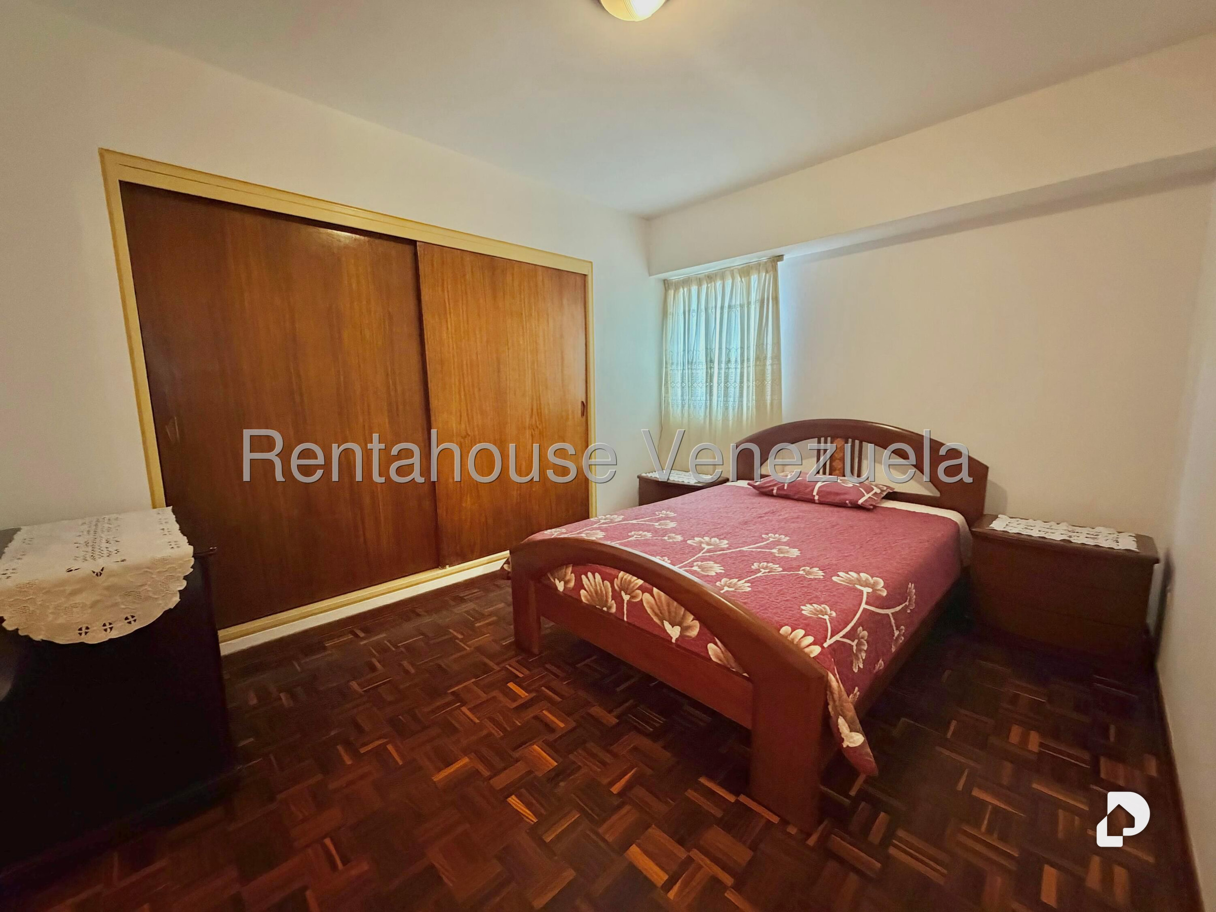 Apartamento en Los Palos Grandes, Caracas – 15