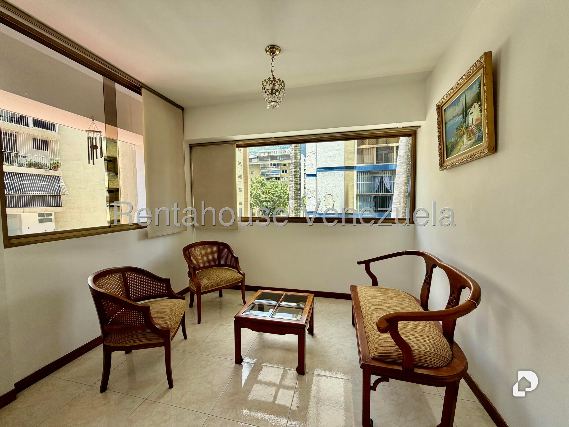 Apartamento en Los Palos Grandes, Caracas – 8