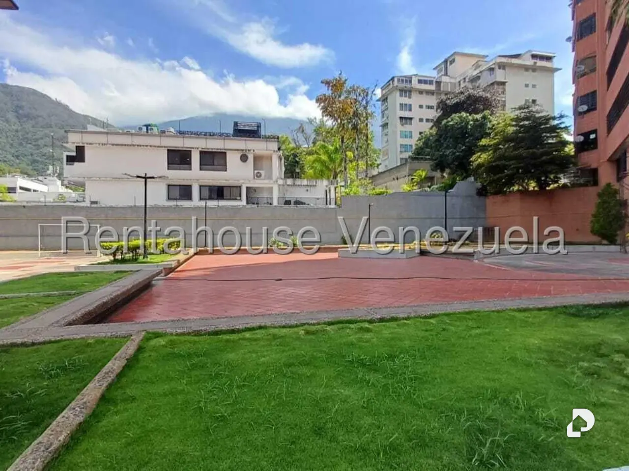 Apartment in La Florida, Caracas – 27