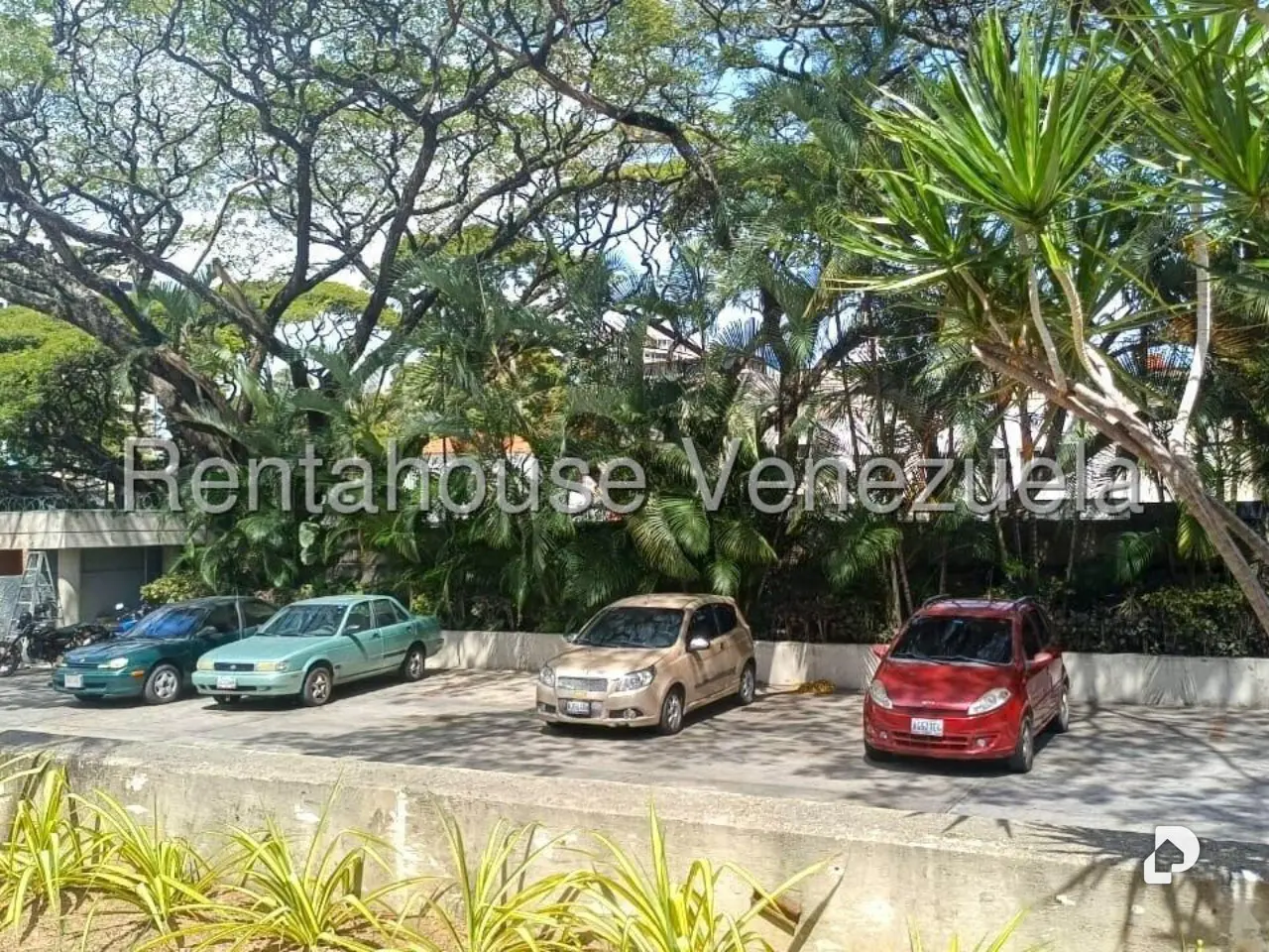 Apartment in La Florida, Caracas – 2