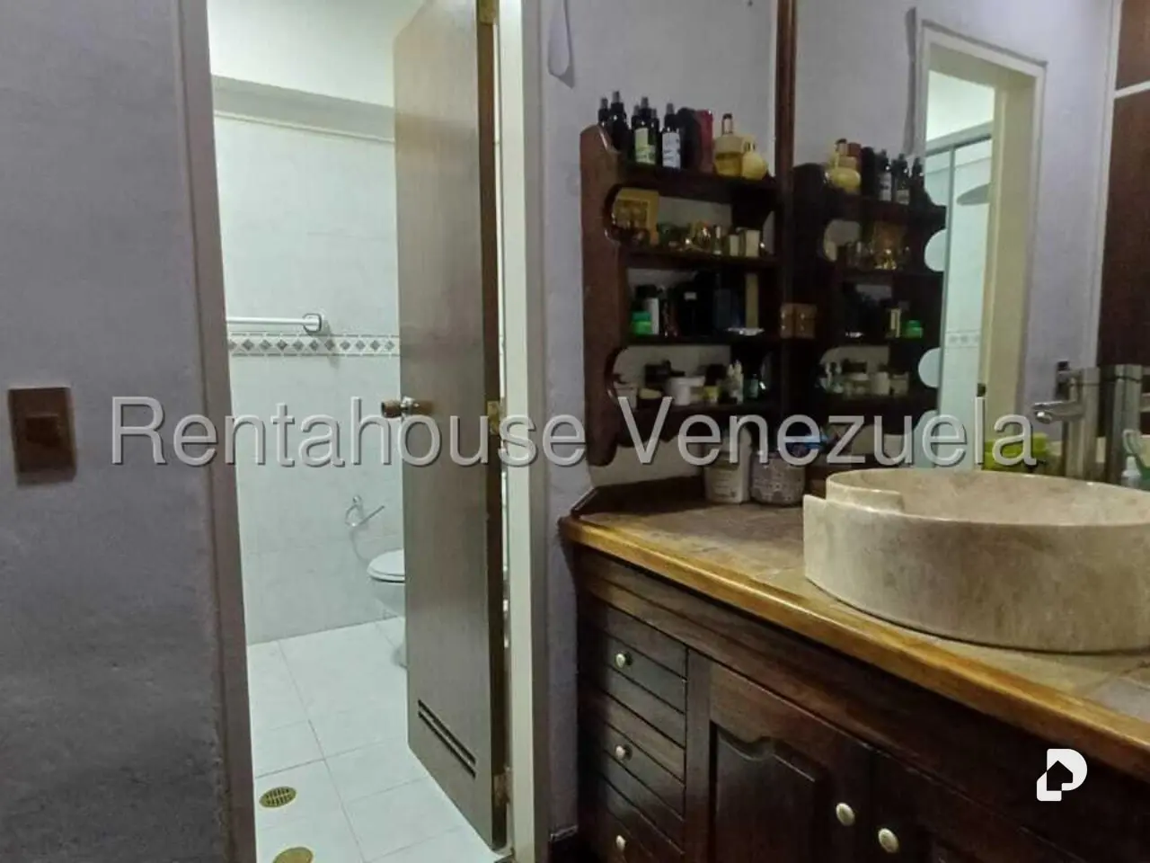 Apartment in La Florida, Caracas – 26