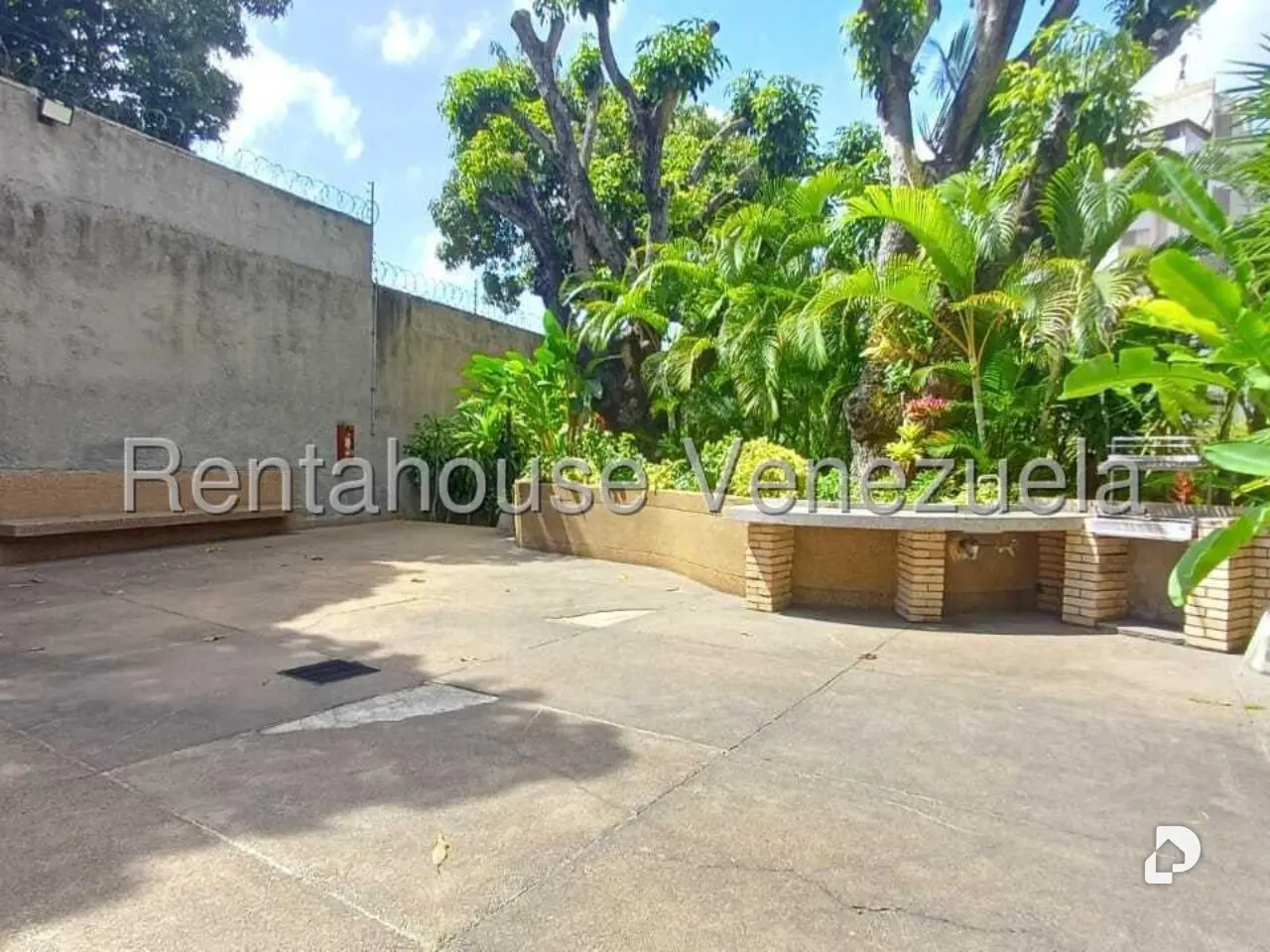 Apartment in La Florida, Caracas – 3